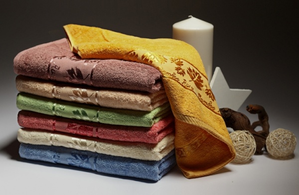 Полотенце покрывало. Домашний текстиль. Текстиль полотенца. Плед полотенце. Текстильная продукция.