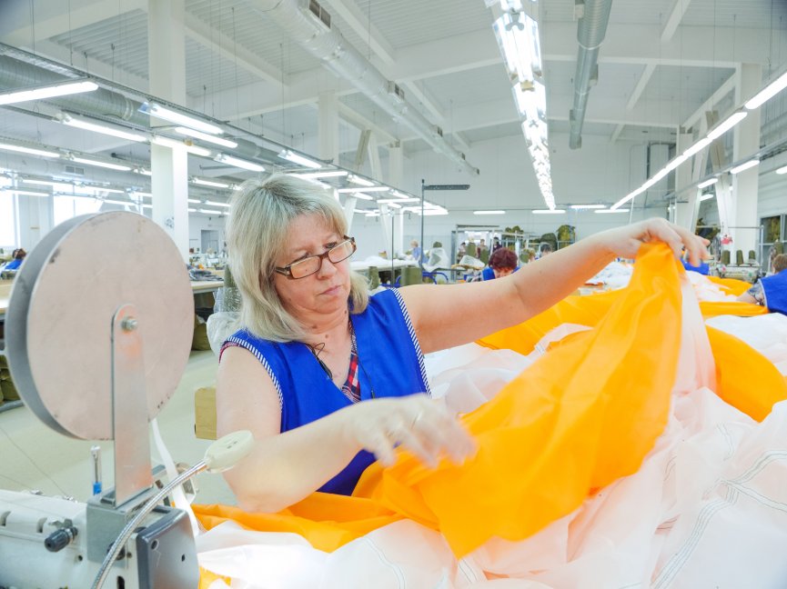 У текстильпрома – 5-й результат по росту среди ключевых отраслей