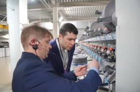 Глава Минпромторга высоко оценил развитие текстильных кластеров Ивановской области