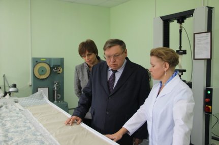 Глава региона Коньков побывал на новом научно-производственном участке Инжинирингового центра