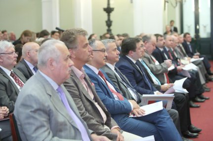 Торгово-промышленная палата России провела совещание по поддержке легкопромышленной отрасли