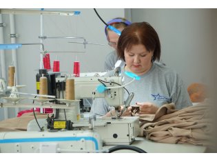 Махровый бренд, фурнитурный рекорд и мягкие стены – над чем активно работают легпропромышленники области